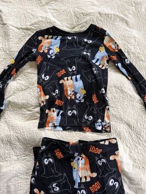 Kids Black Halloween Bluey & Bingo PJs